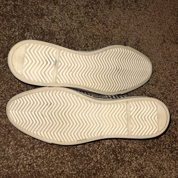 Adam Tucker By Me Too Farren Slip-On Sneaker - Picture 3 of 9